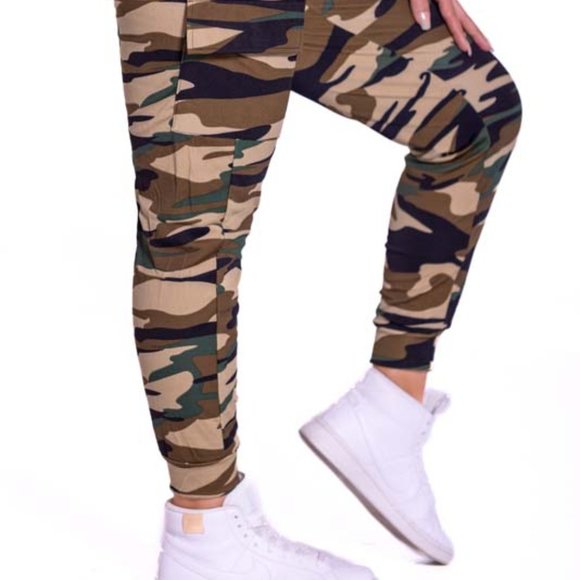 Cargo Pocket Camo Joggers - Picture 4 of 6